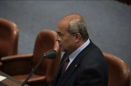 الطيبي يستجوب وزارة الاقتصاد حول تحسين ظروف عمل سائقي الباصات وسائقي الشاحنات 